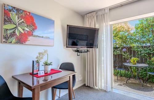 Nelson Hotel | Chelsea Park Motor Lodge Nelson