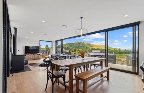 Lake Tekapo House | Farmview Lodge - Lake Tekapo Luxury
