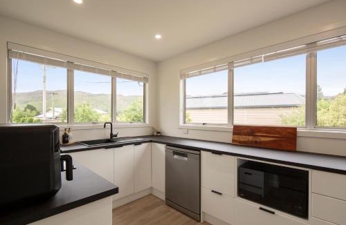 Clyde House | Newcastle Nook - Clyde Holiday Home