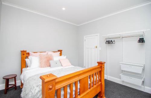 Petone Villa | Bolton Street Cottage
