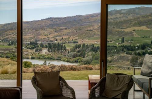 Bannockburn House | Vino and Views - Bannockburn Holiday Home
