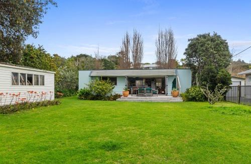 Waipu Cove House | Coastal Cove - Waipu Cove Holiday Home