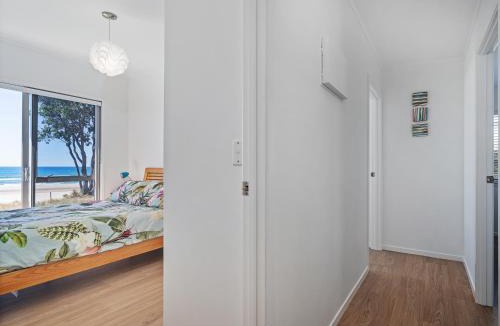 Whangamata House | Beachfront Beauty - Whangamata Beachfront Home