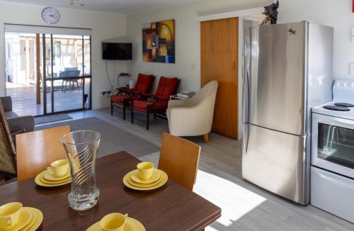 Whiritoa House | Ronas - Whiritoa Beach Bach