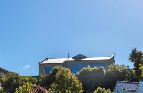 Arrowtown House | Arrowtown Dress Circle