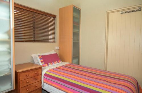 Arrowtown House | Arrowtown Dress Circle