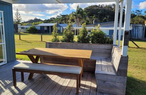 Oakura House | Oakura Family Bach, sleeps 10, one back from beach