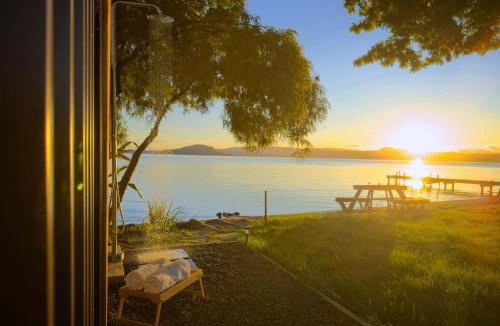 Ngongotaha House | Stillwater Residence - Lakeview Serenity Retreat