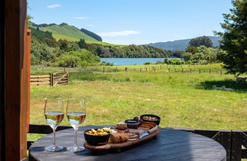 Waiotapu Ski Chalet | Kōtare Lakeside Retreat