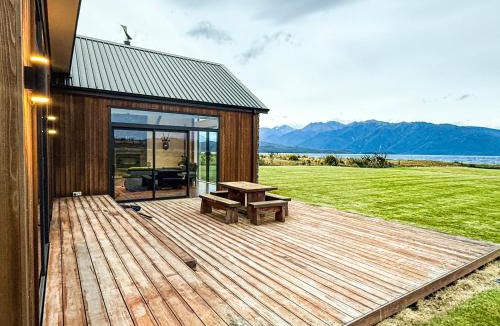 Te Anau House | The Lake House on Kaipo