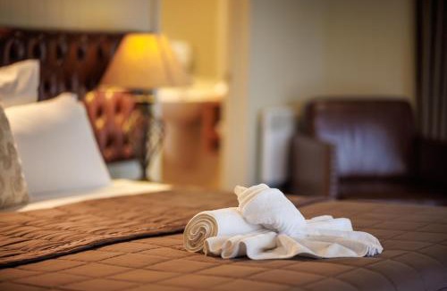 Kawaha Point Bed & Breakfast | Koura Lodge
