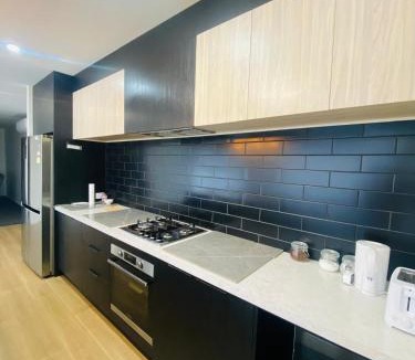 Wharewaka House | Room in house shared with other guests