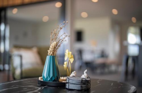 Te Anau House | Breaksea Basecamp - Te Anau Holiday Home