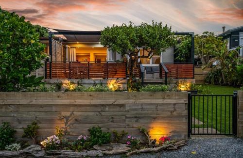 Muriwai House | Silver Seas Retreat