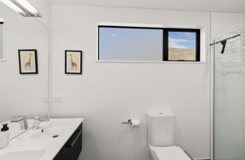 Arthur's Point Apartment | Shotover View - Family friendly close to Coronet Peak