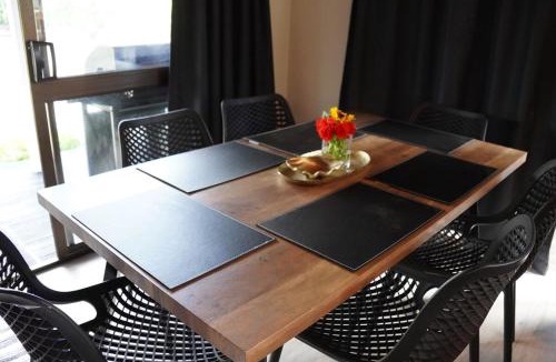 Hamilton North House | Boutique Luxury Escape in Supreme Location