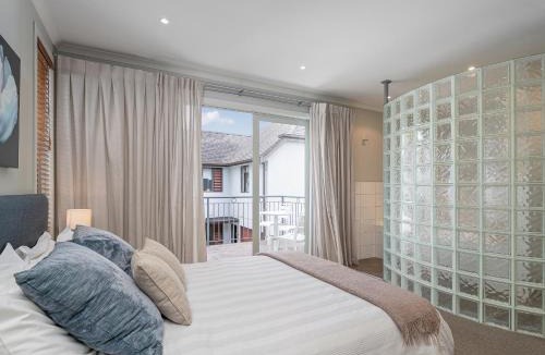 Pauanui House | Putt it at Pauanui - Pauanui Holiday Home
