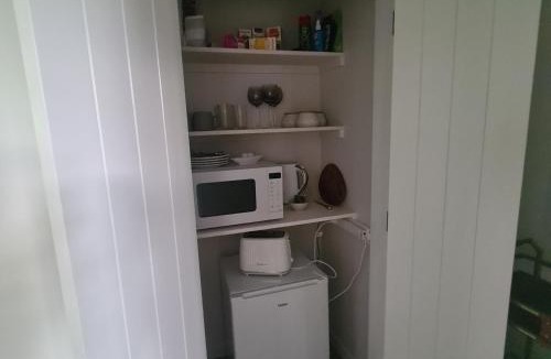 Snells Beach Apartment | Sandspit Hideaway