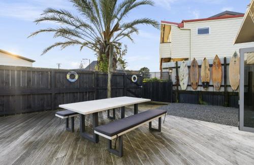 Papamoa Beach House | Sandy Feet Retreat - Papamoa
