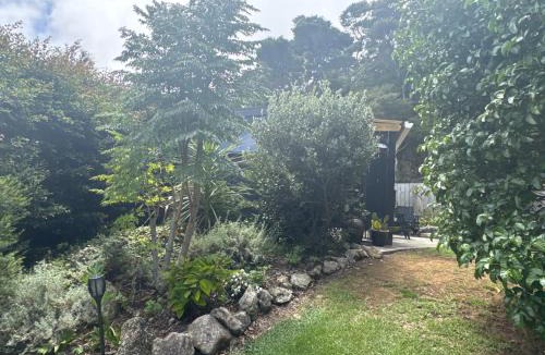 Tutukaka House | Birdsong Bach Whangaumu Bay Tutukaka