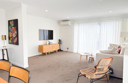 Johnsonville House | Hanok Harmony House in Johnsonville