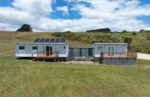 Coopers Beach House | Wide Vistas - Coopers Beach Holiday Home