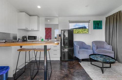 Coopers Beach House | Wide Vistas - Coopers Beach Holiday Home