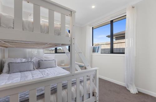 Papamoa Beach House | Coastal Chic - Papamoa Holiday Home