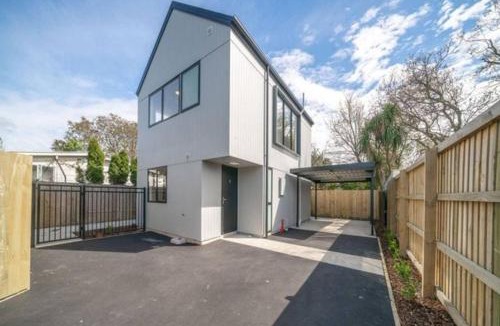 Linwood House | City on Foot - Comfy Townhouse