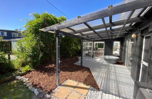 Patons Rock House | The Rock House, Patons Rock