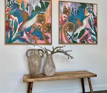 Waiheke Island Ski Chalet | Waiheke Luxury Blue and Green Rooms