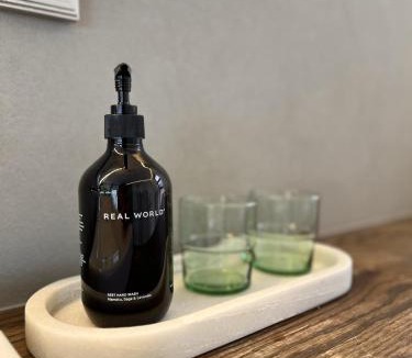 Waiheke Island Ski Chalet | Waiheke Luxury Blue and Green Rooms