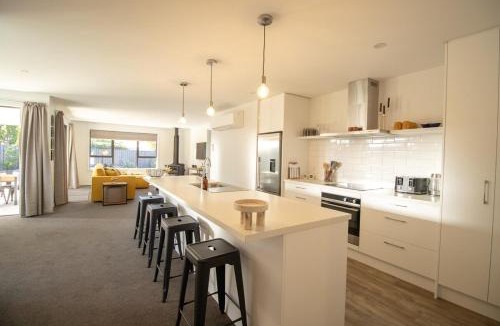 Lake Hawea House | Hāwea Home Haven