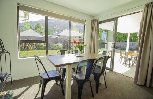 Lake Hawea House | Hāwea Home Haven