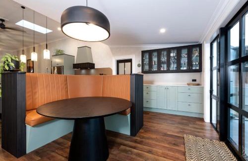 Hawera Bed & Breakfast | The Deco Retreat