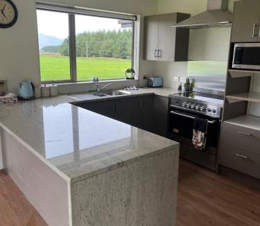 Ashwick Flat Villa | Shinness