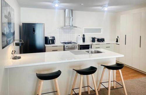 Ahuriri Apartment | Navigate Seaside Hotel