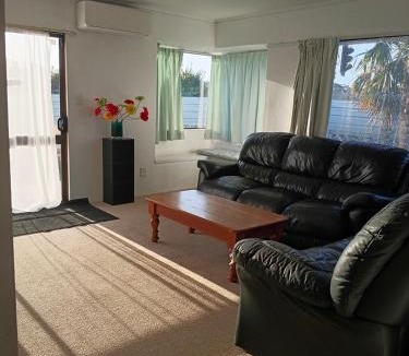 Papamoa Beach House | Papamoa shared holiday accommodation