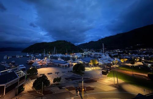 Picton Apartment | Waterfront Retreat on the foreshore of Queen Charlotte Sound