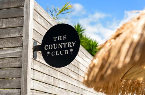 Whangamata Villa | Hosts on the Coast The Country Club