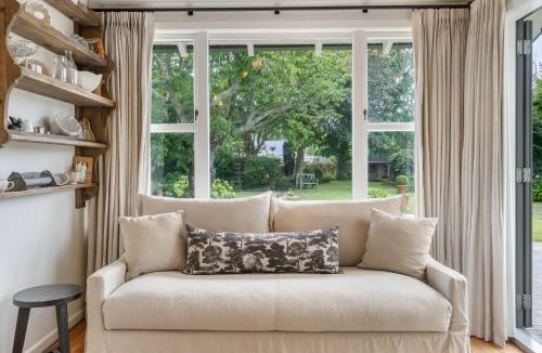 Claudelands House | Elegant Character Villa - Walk to Claudelands