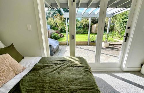 Devonport House | Modern Beauty by Bespoke Stays