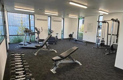 Wanaka Apartment | Azure Luxe Lakeside Retreat with pool, spa and gym