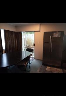 Tauranga House | Budget holiday room one Spring street