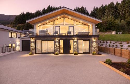 Fernhill House | The Lookout and The Retreat