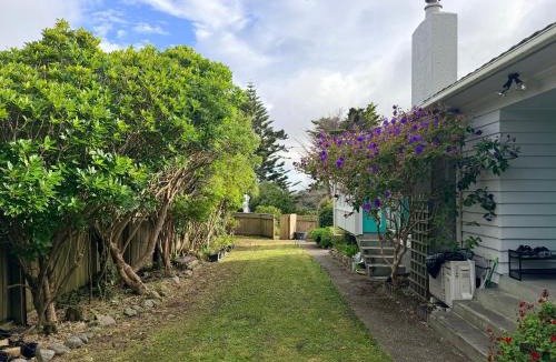 Newlands Bed & Breakfast | Sunny Spacious Room, Free Parking, Close to Ferry