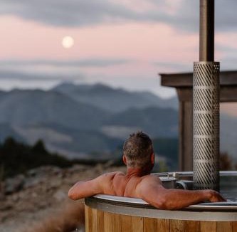Whangamoa Villa | Peak View Retreat