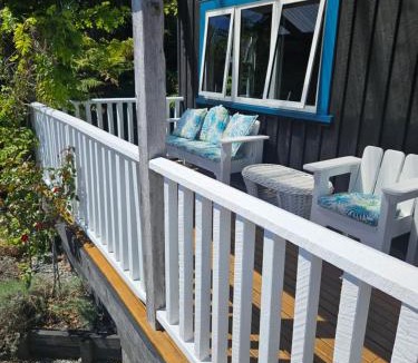 Hokitika Apartment | The Blackhouse Cottage
