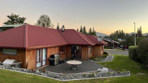 Hanmer Springs House | 4 St James Avenue