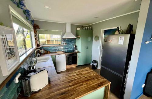 Kakanui House | Sea view Cottage